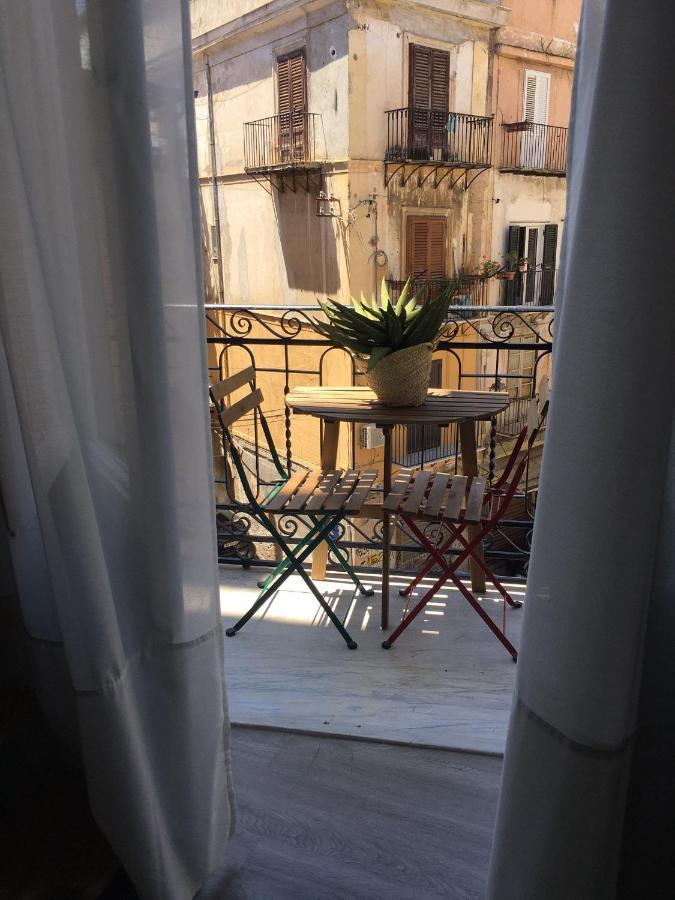 Suiteinpalermo - Case Vacanze Nel Centro Storico Bagian luar foto