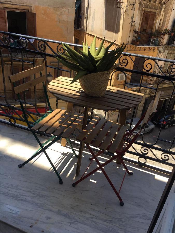 Suiteinpalermo - Case Vacanze Nel Centro Storico Bagian luar foto